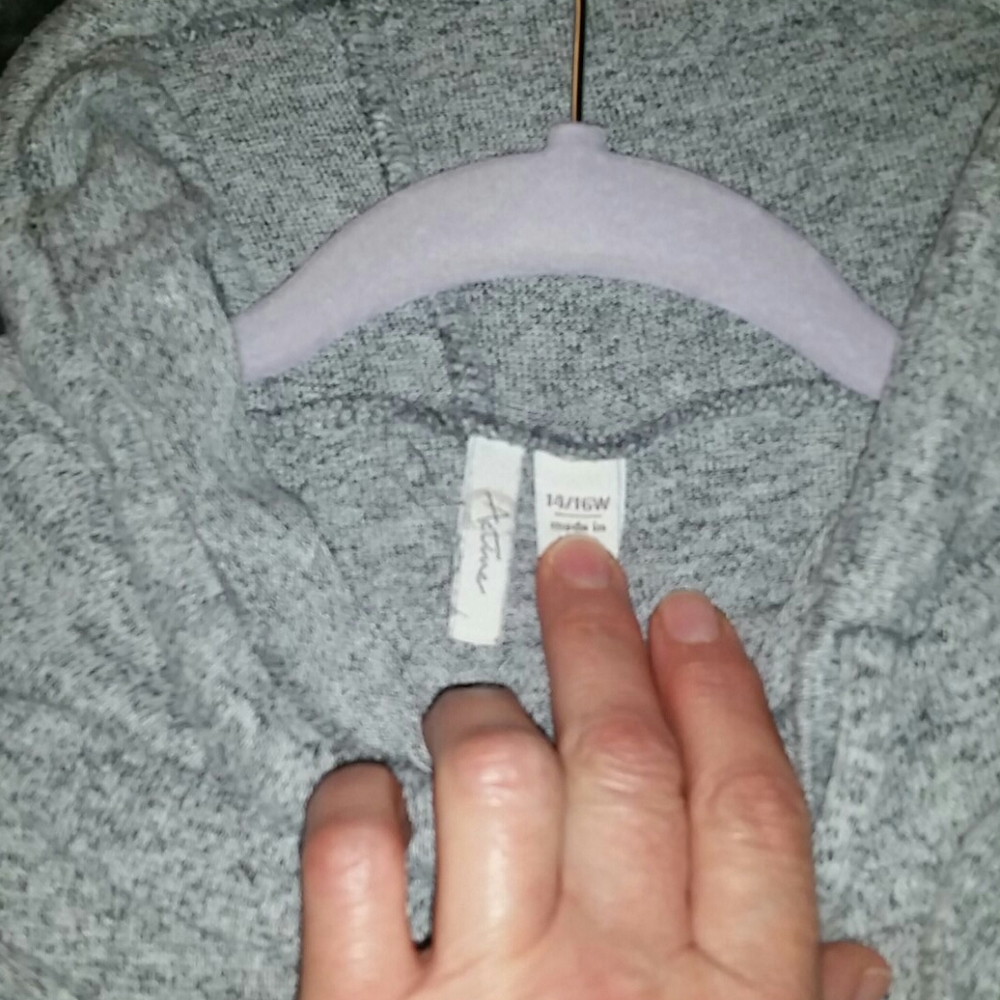 Active blouse - Picture 4 of 4